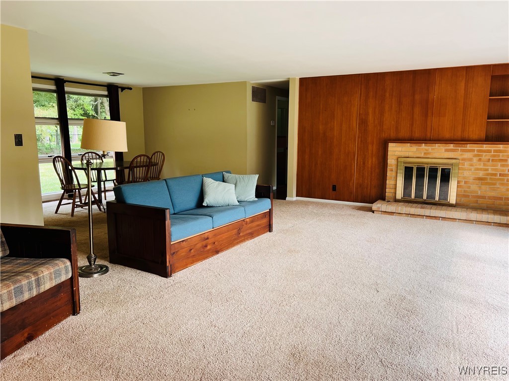 207 Greenwood Drive