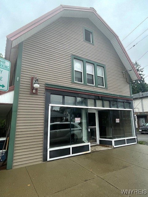 62 North Main Street