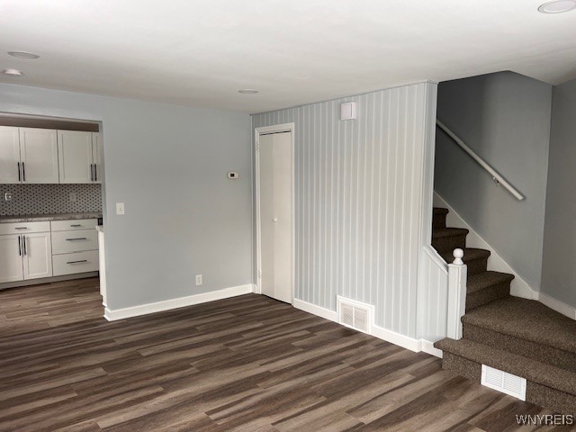 105 Ellen Drive Left