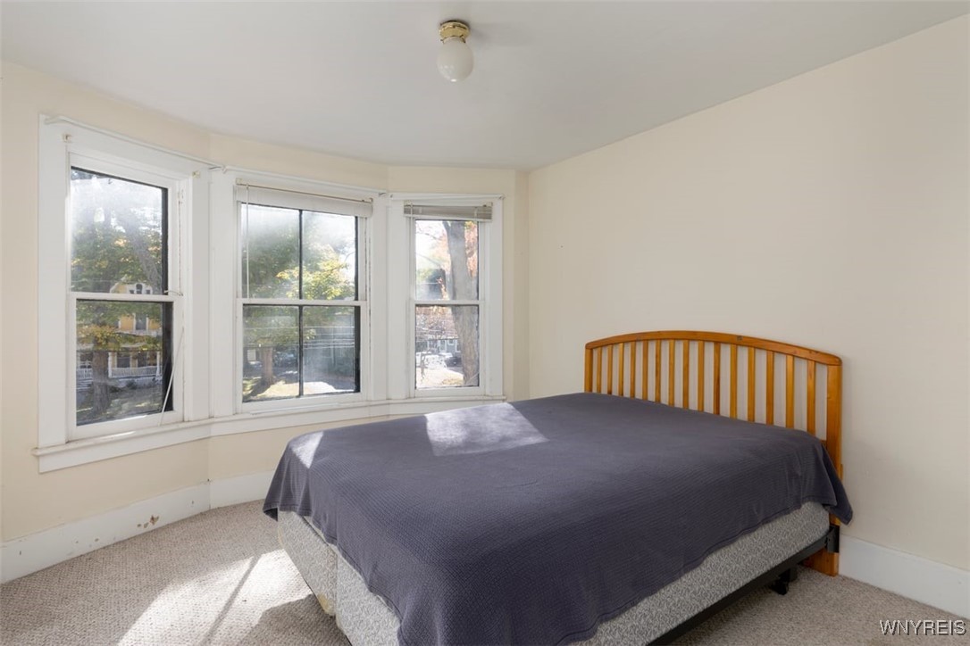 87 Maple Avenue