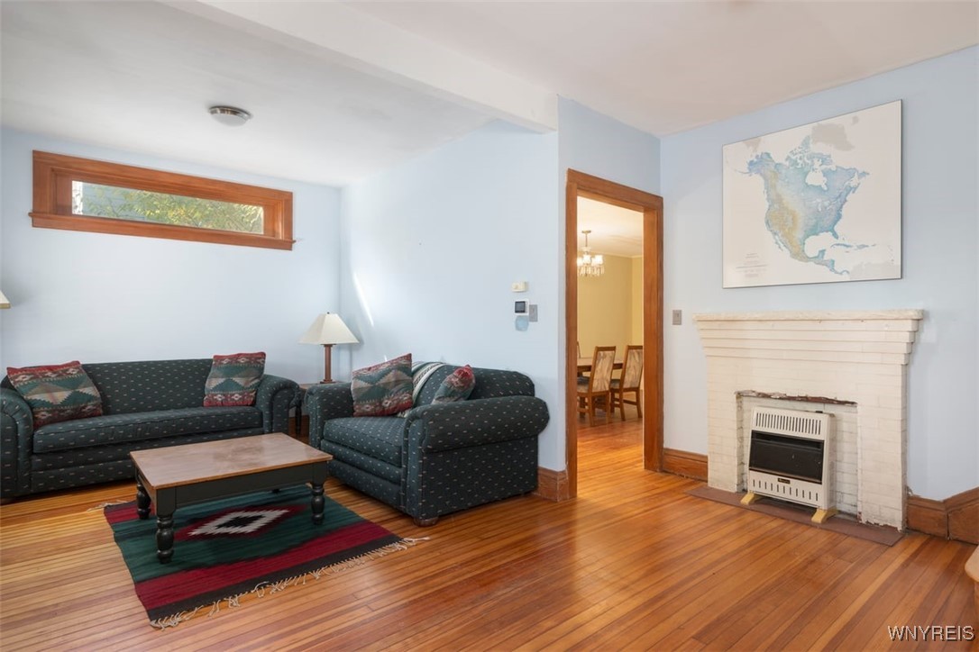87 Maple Avenue