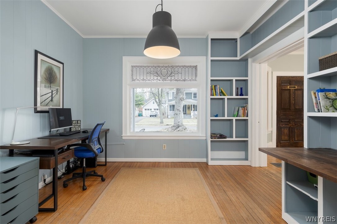 76 North Grove Street