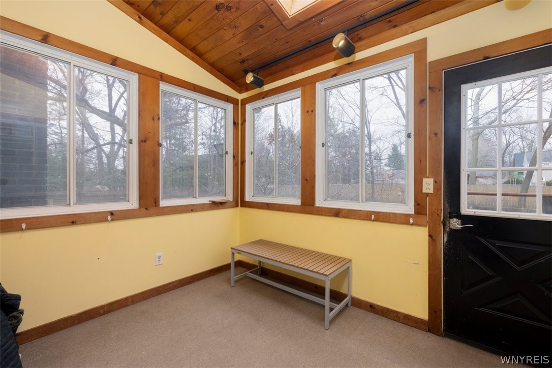 76 North Grove Street