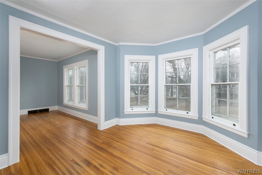 76 North Grove Street