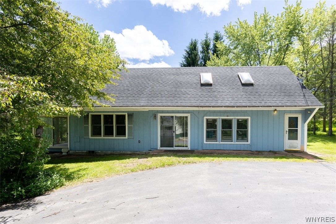 1827 Maxon Road