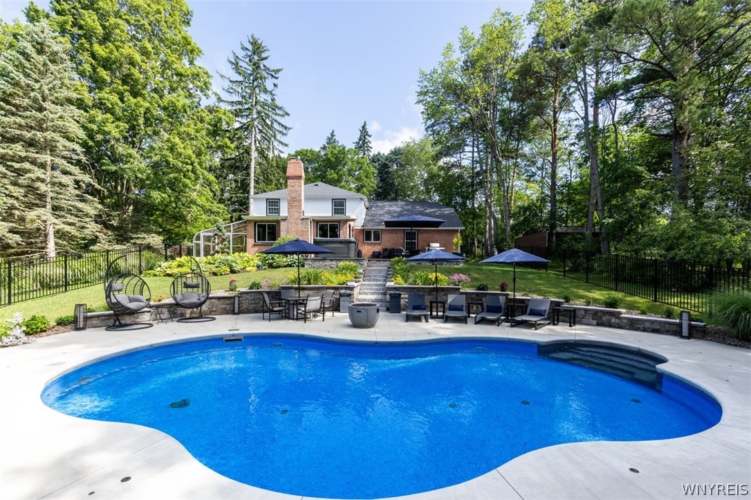 7217 Quaker Road