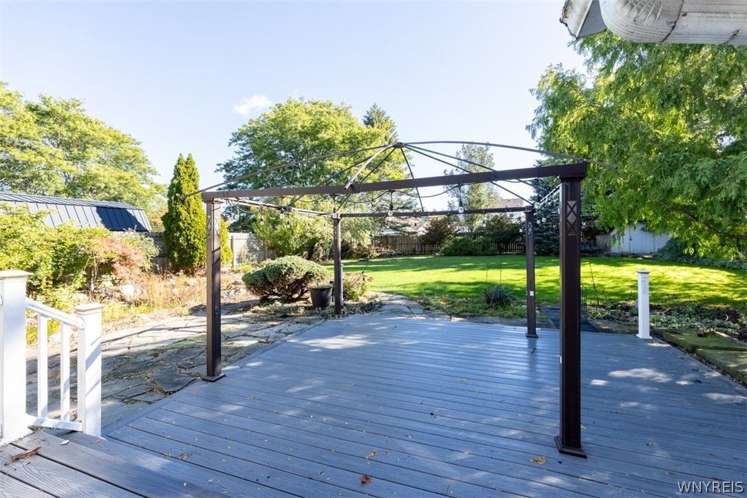 86 Pine Court North