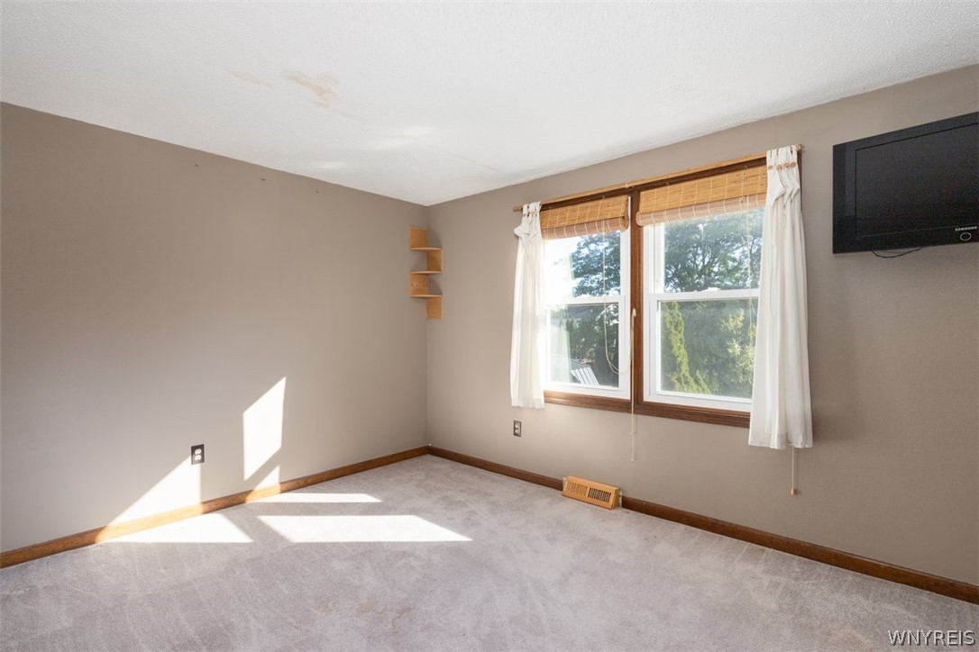 86 Pine Court North