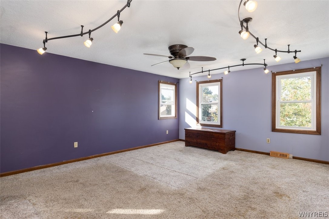 86 Pine Court North