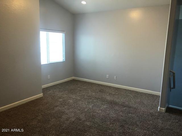 3018 N 33RD Place