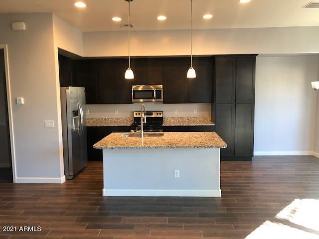 3018 N 33RD Place