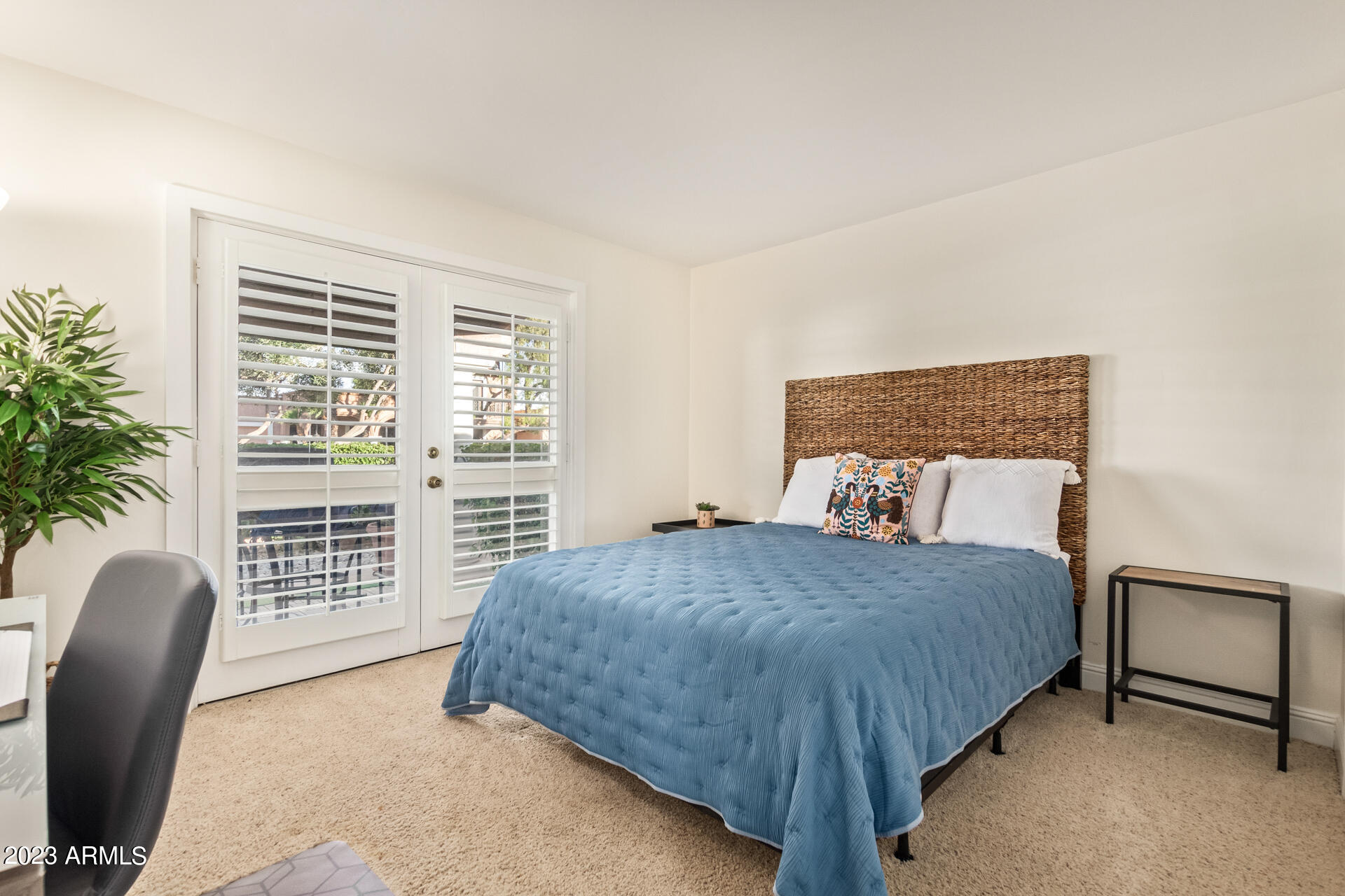 7666 N VIA CAMELLO DEL NORTE --