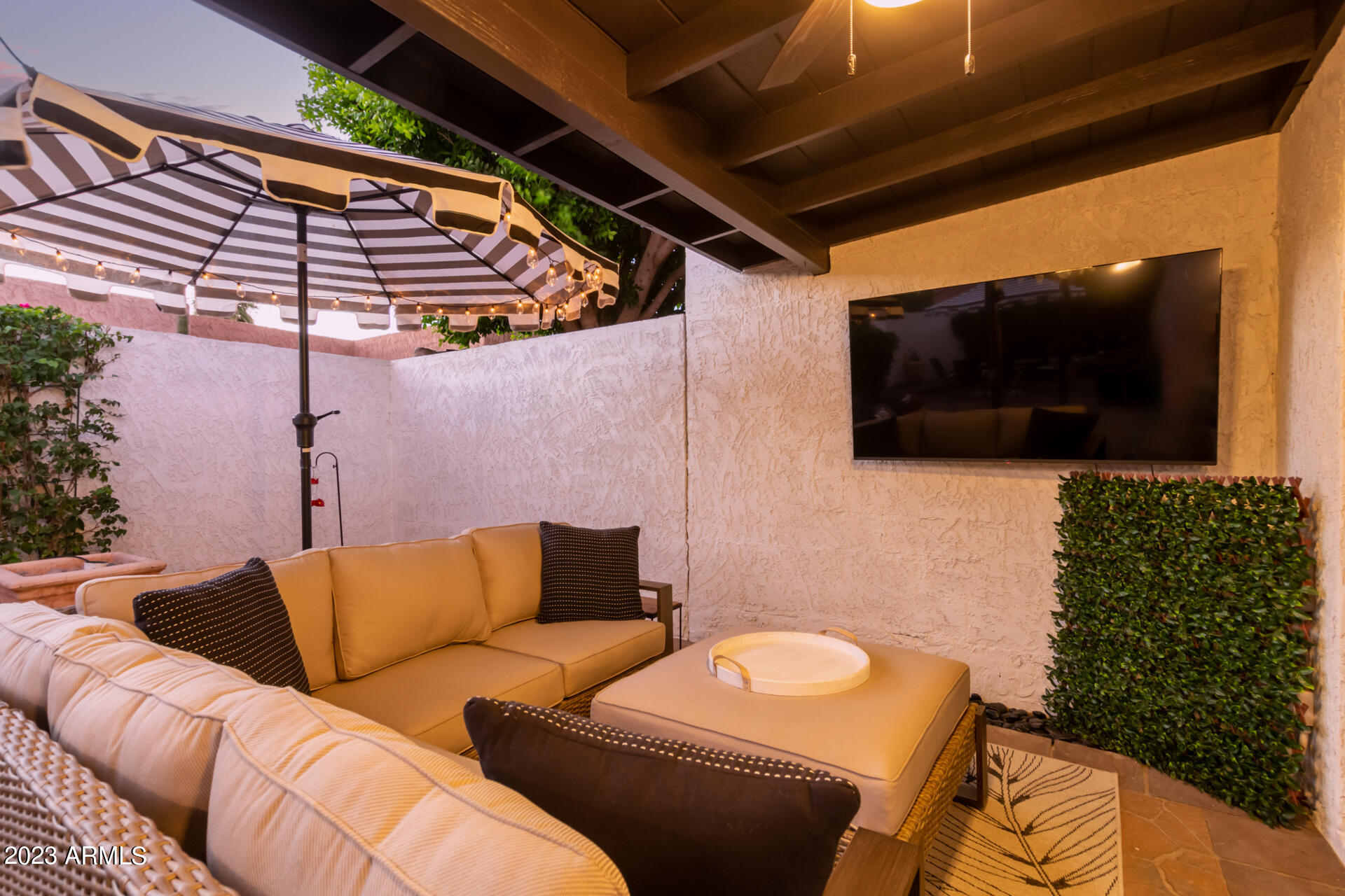 7666 N VIA CAMELLO DEL NORTE --