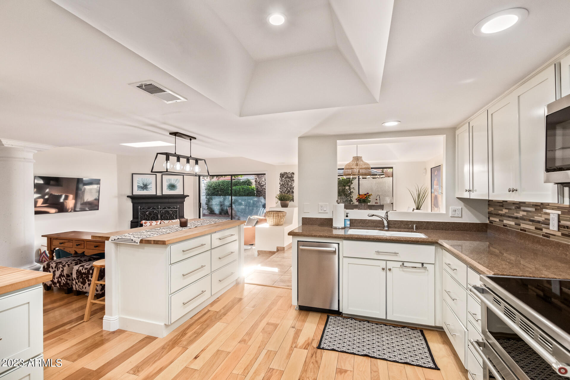 7666 N VIA CAMELLO DEL NORTE --