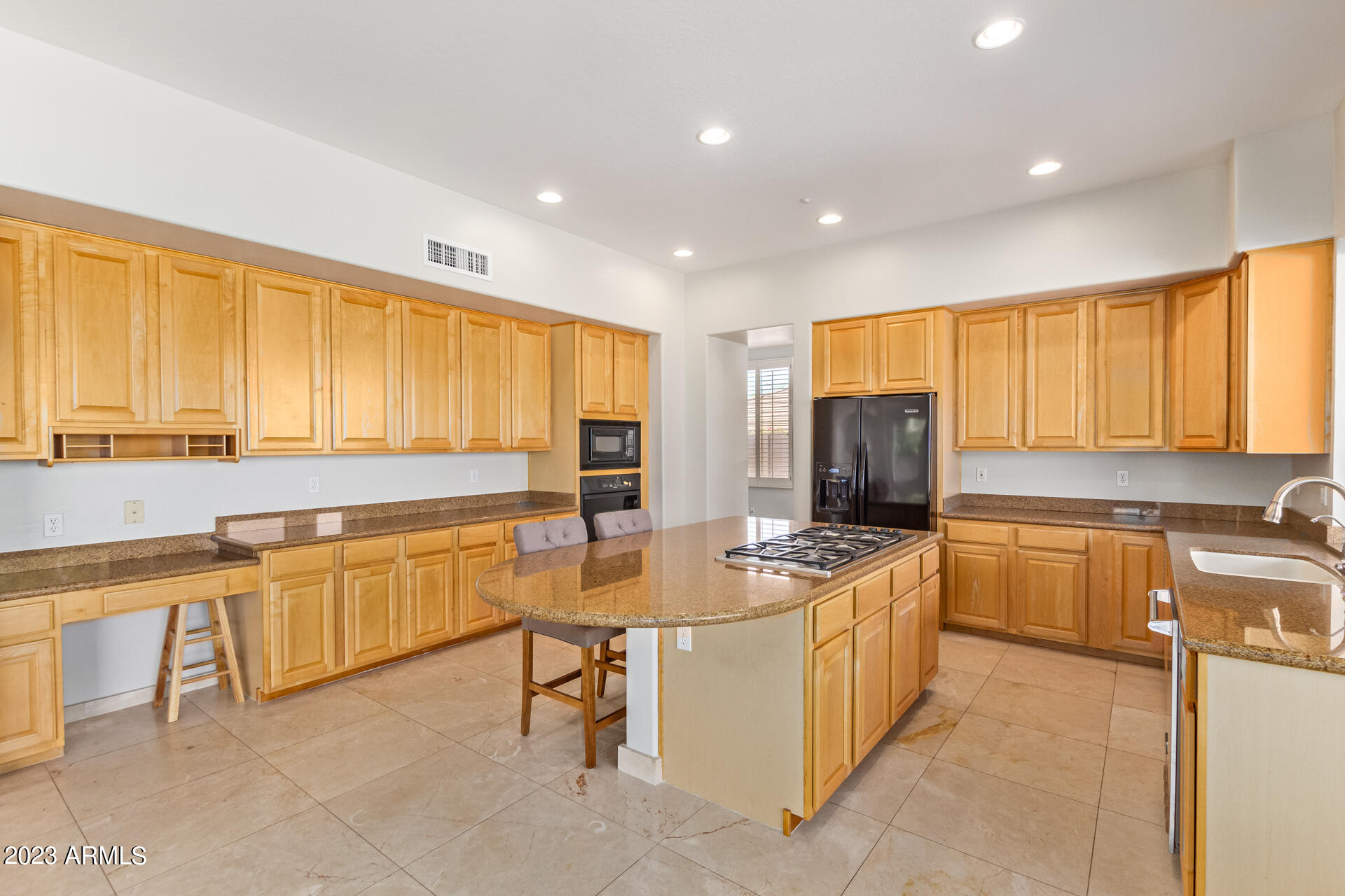 10872 E RAINTREE Drive