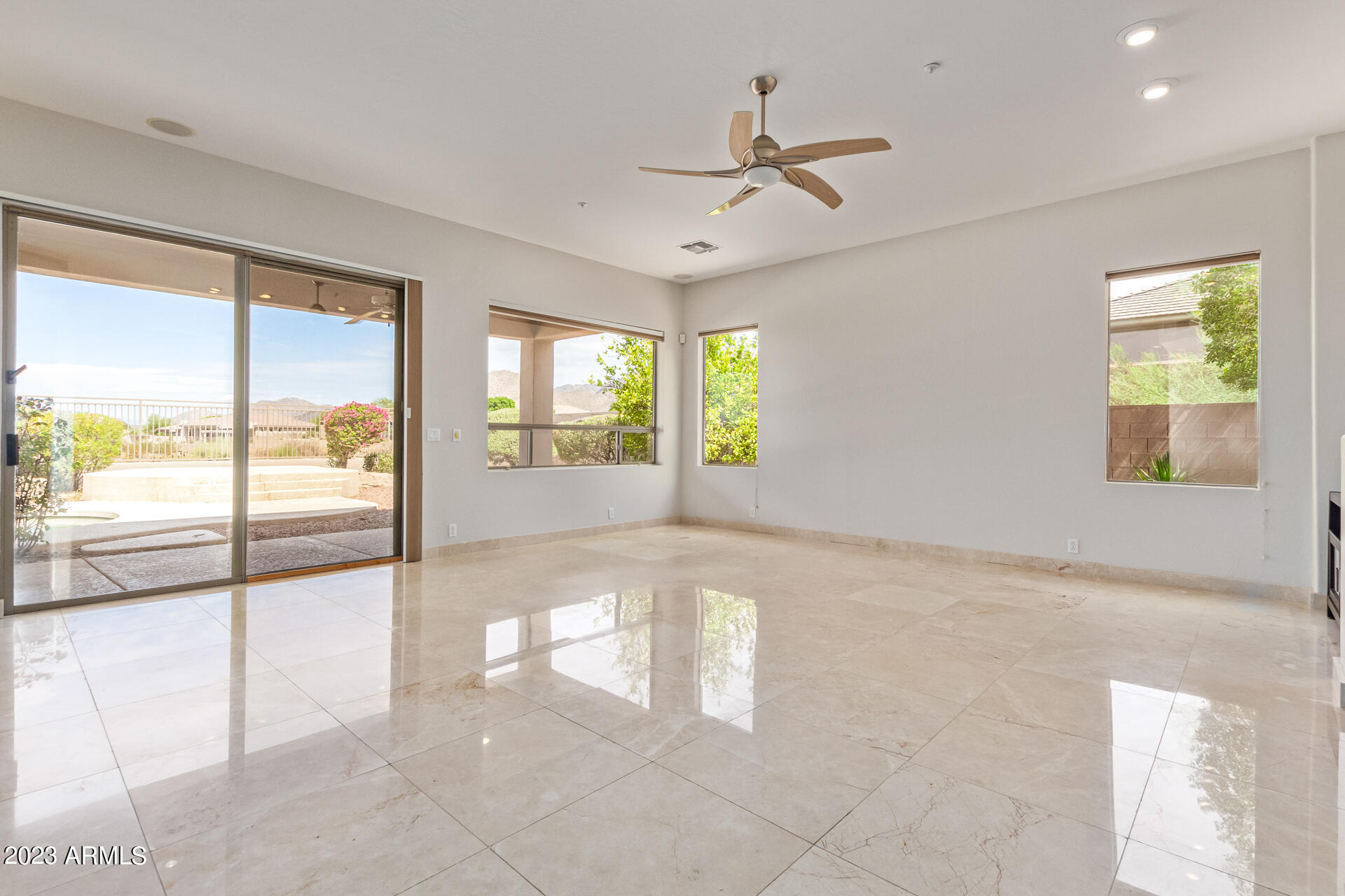 10872 E RAINTREE Drive