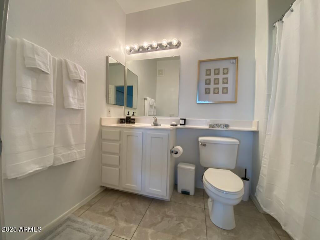 20100 N 78TH Place Unit: 2011