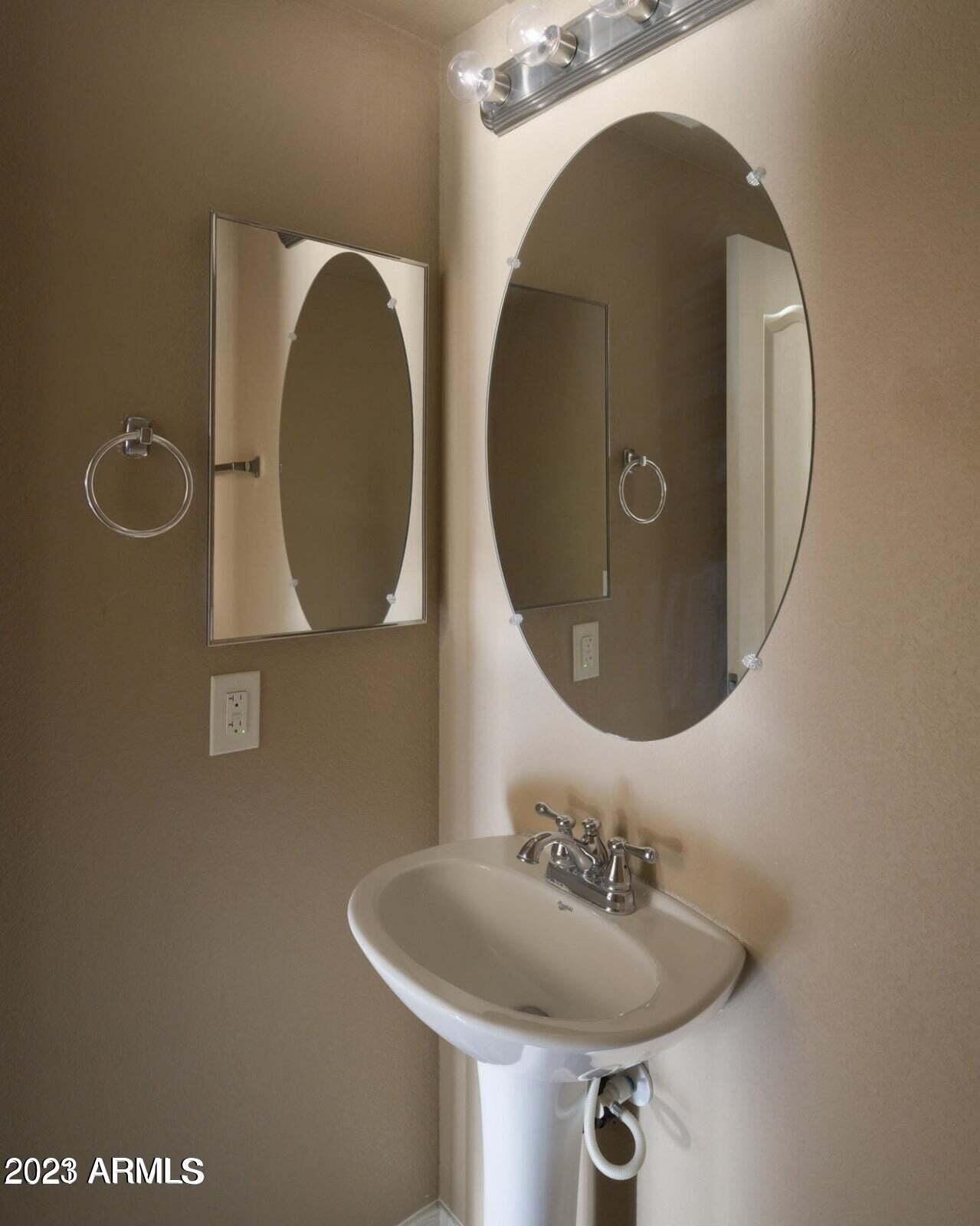 2401 E RIO SALADO Parkway Unit: 1087