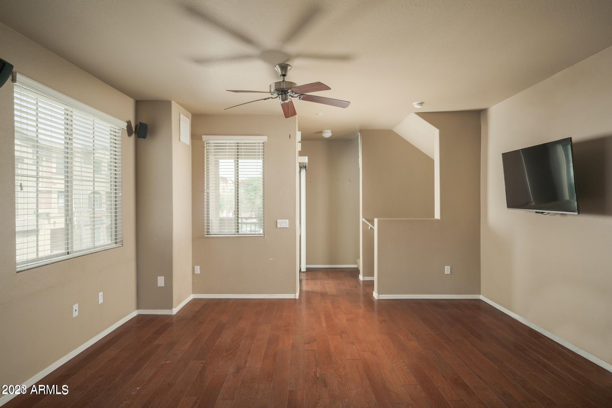 2401 E RIO SALADO Parkway Unit: 1087