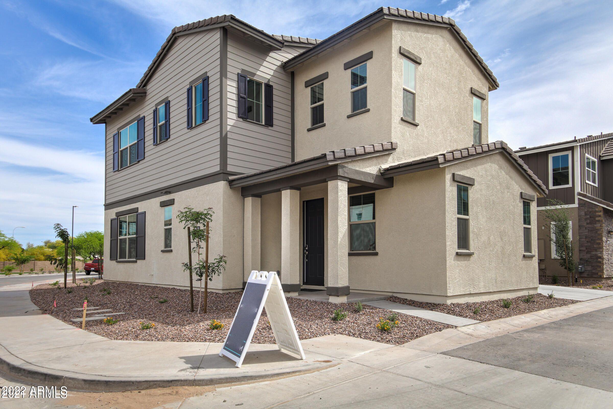 2831 S CENTRAL Drive