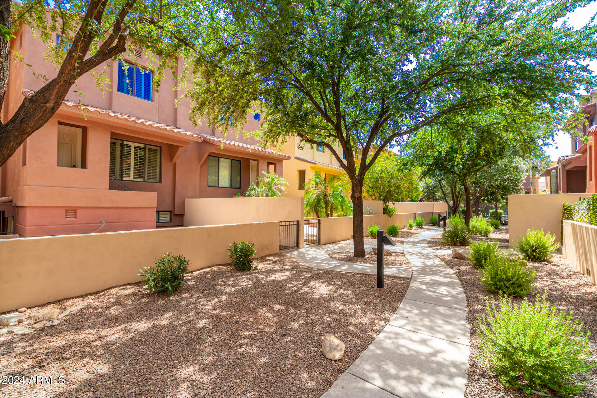 9551 E REDFIELD Road # 1027