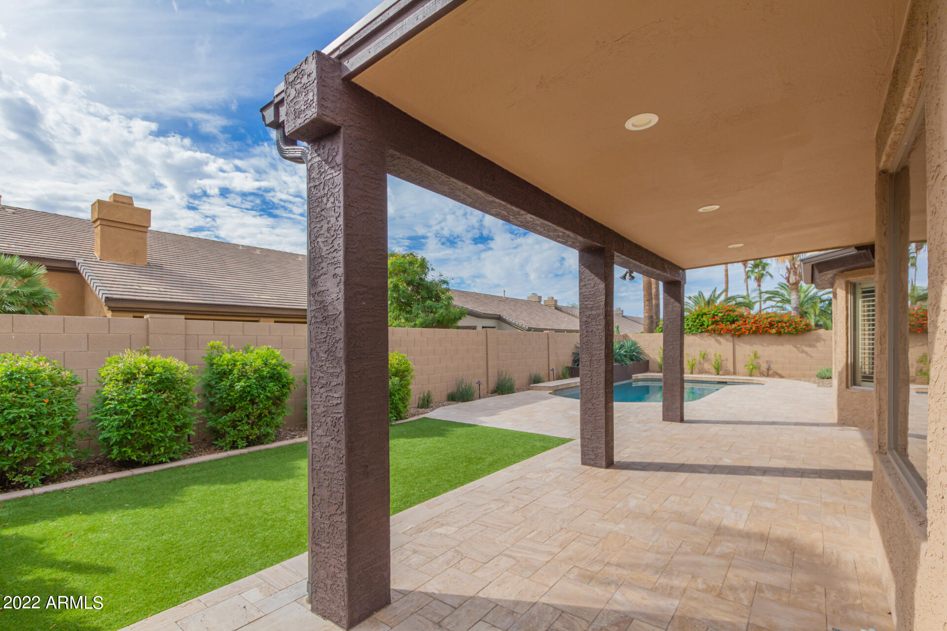 6543 E PARADISE Lane