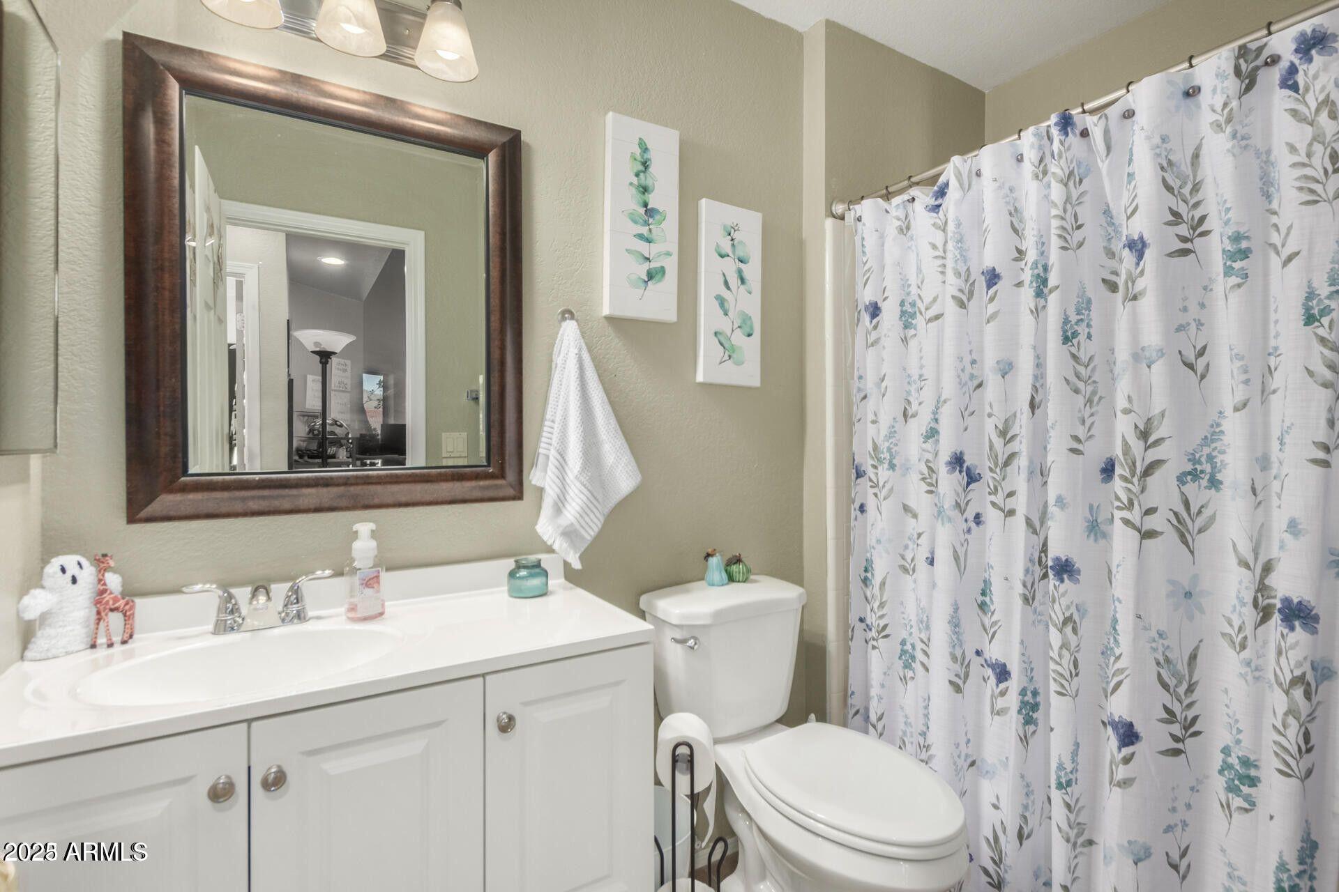 9260 E VOLTAIRE Drive