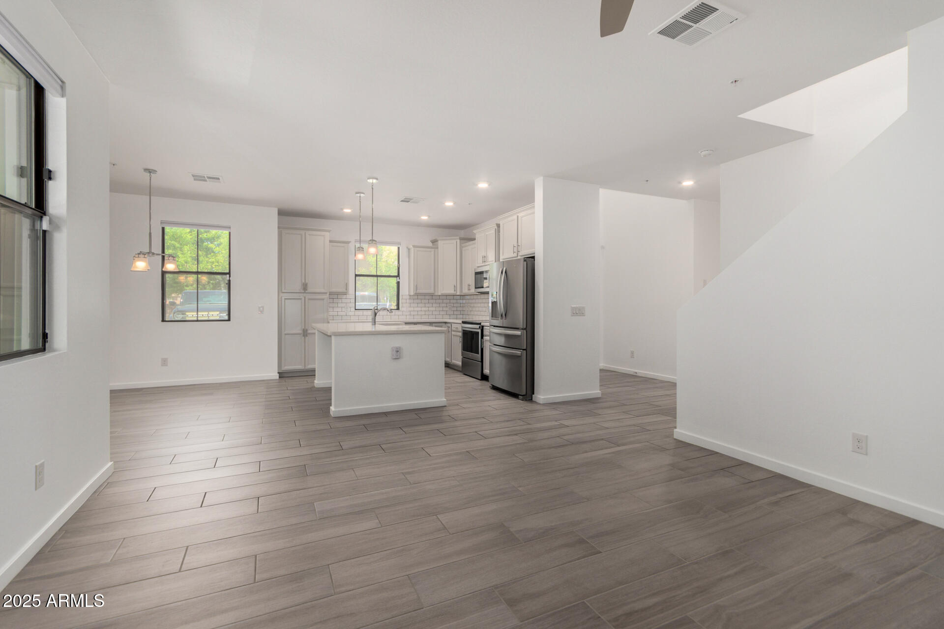 3900 E BASELINE Road, 163