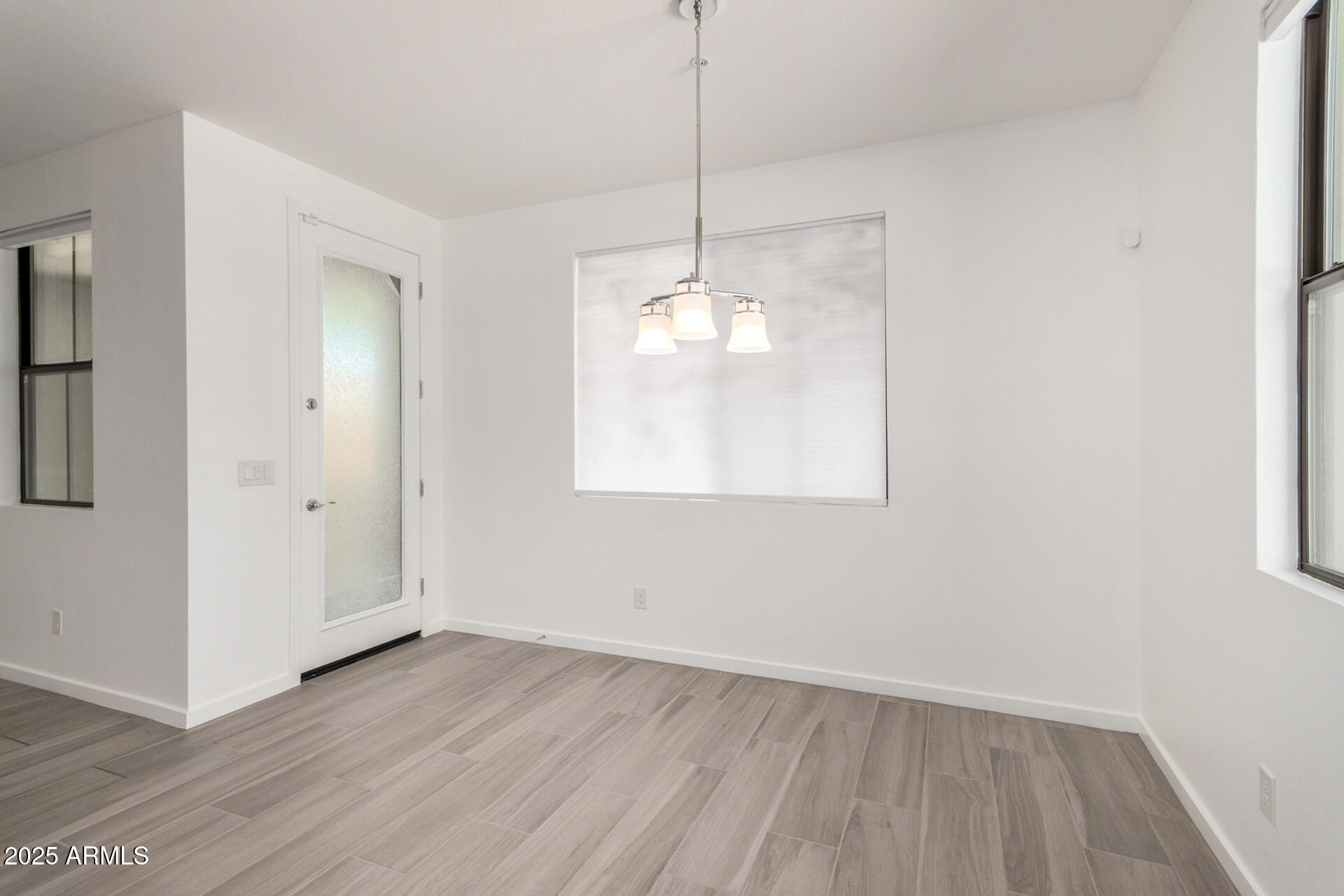 3900 E BASELINE Road, 163