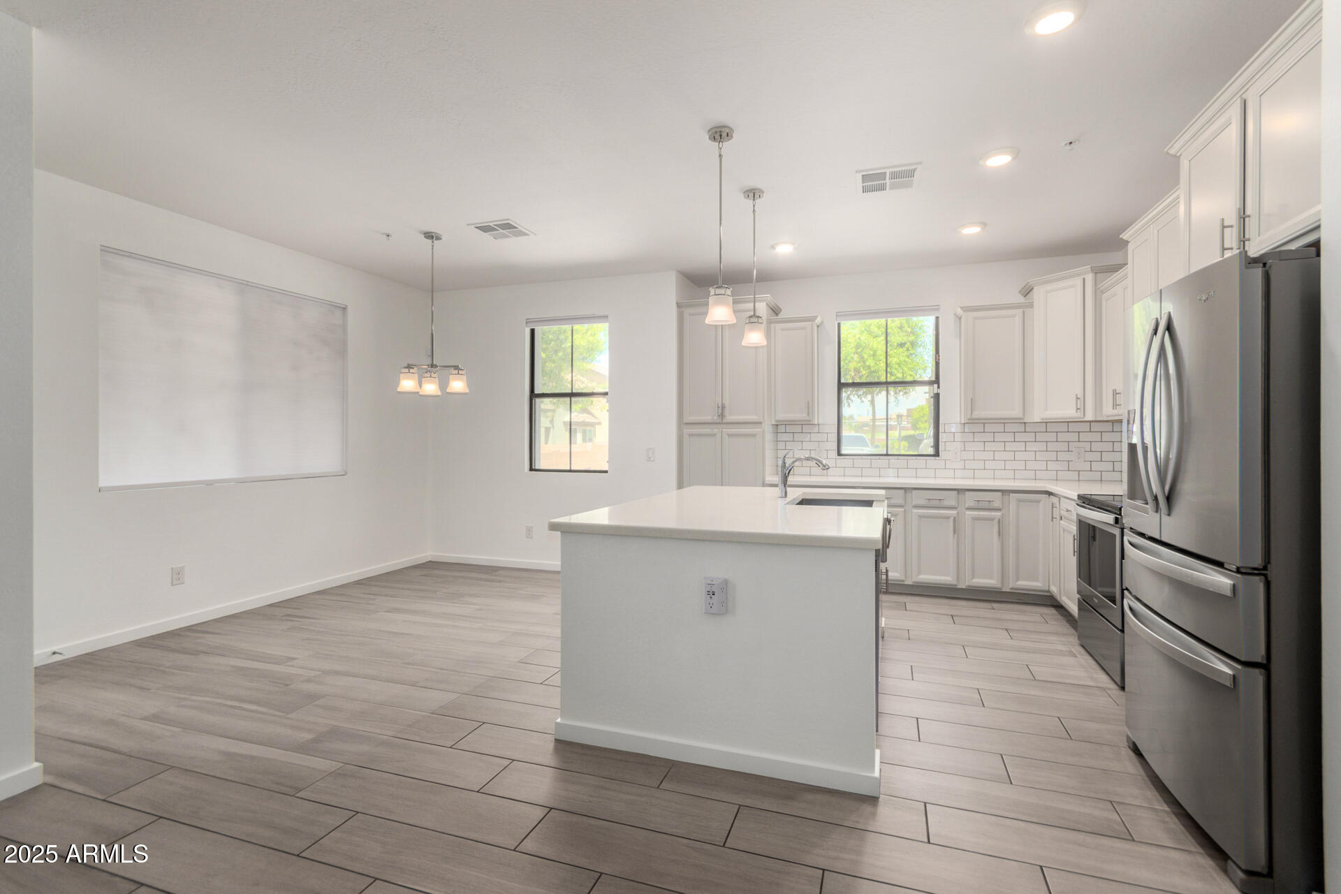 3900 E BASELINE Road, 163