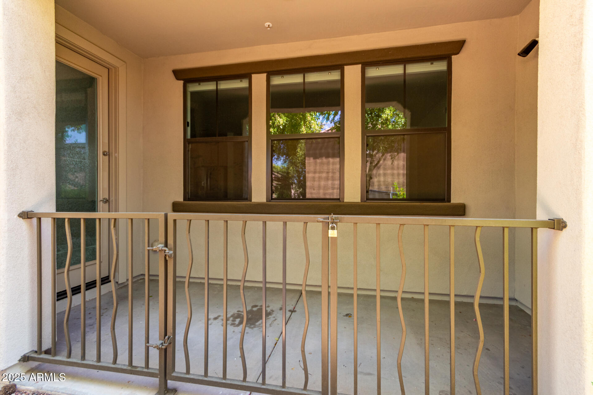 3900 E BASELINE Road, 163