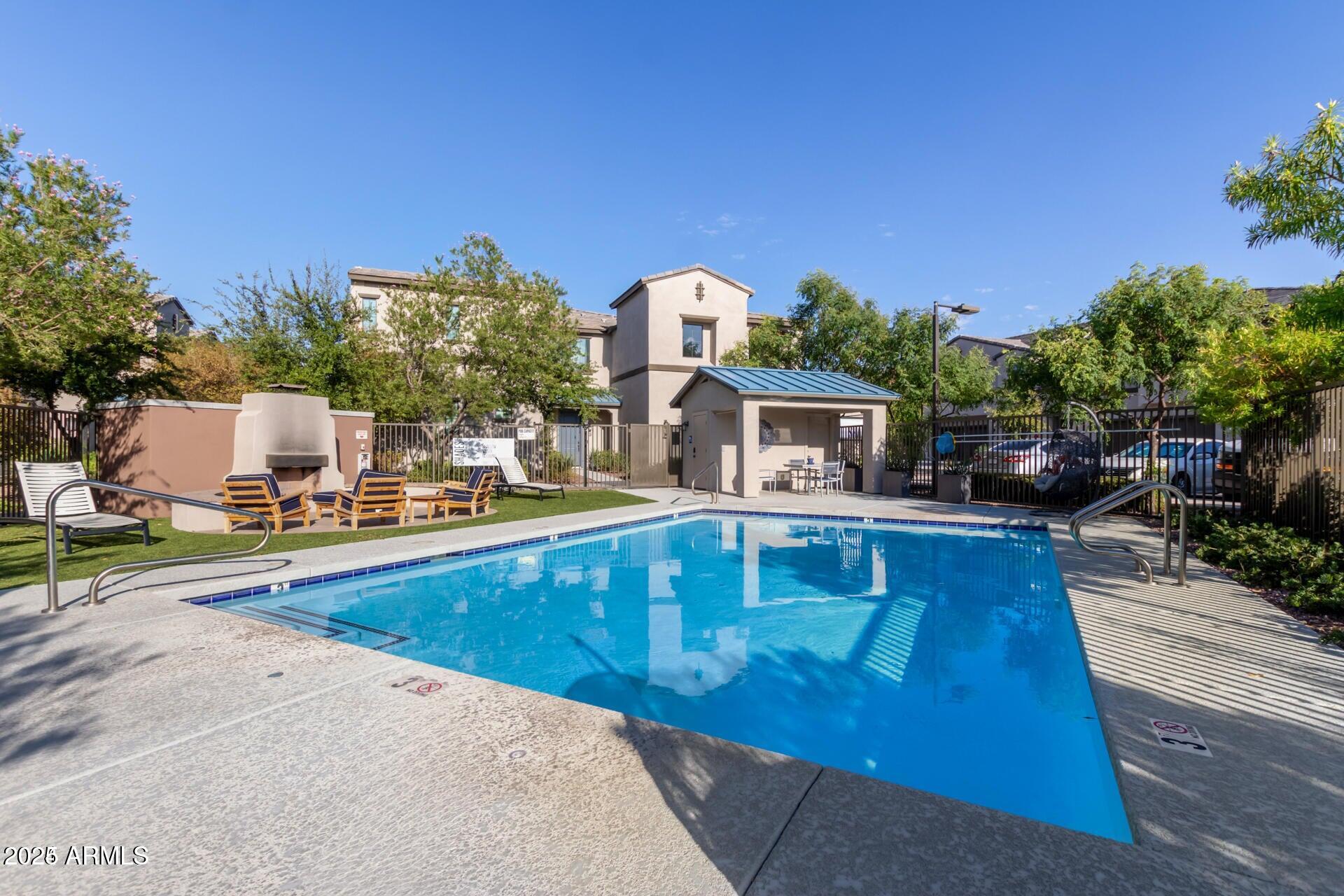 3900 E BASELINE Road, 163