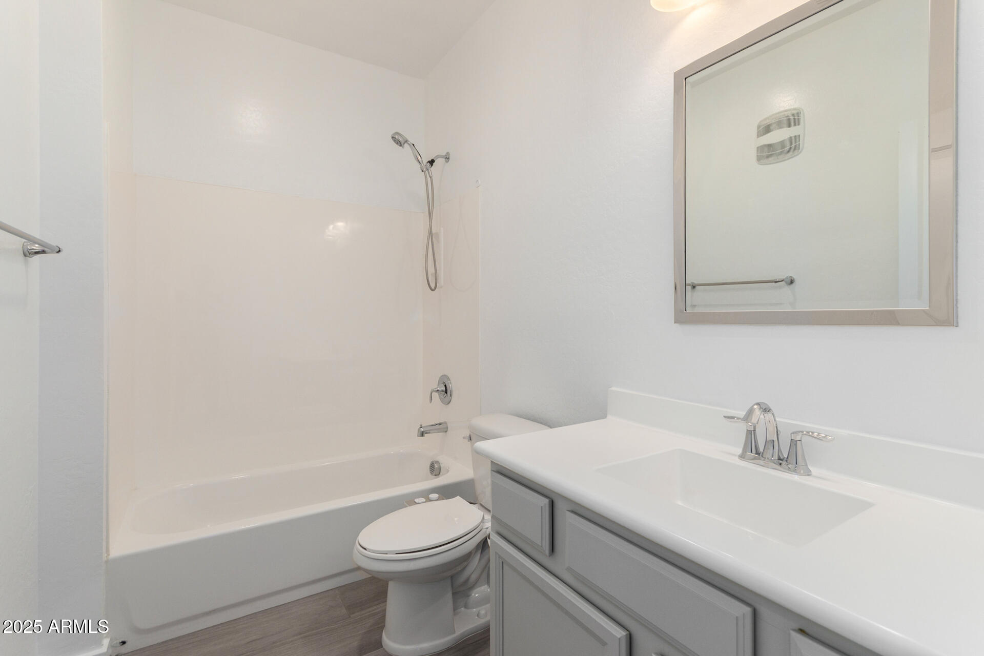 3900 E BASELINE Road, 163