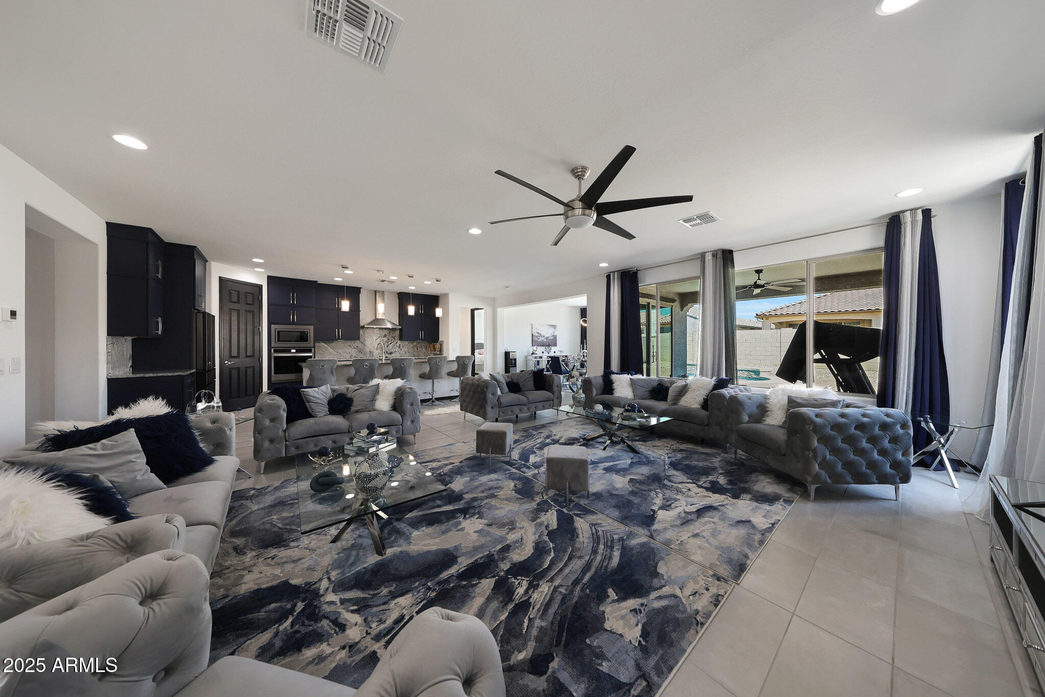 8616 W RANCHO Drive