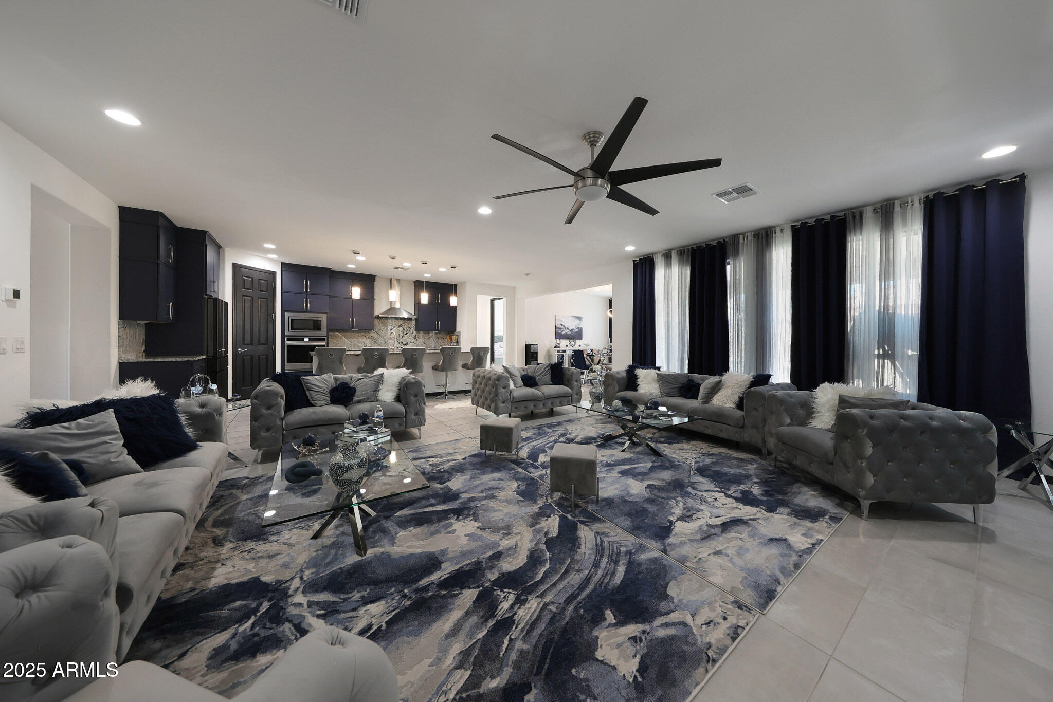 8616 W RANCHO Drive