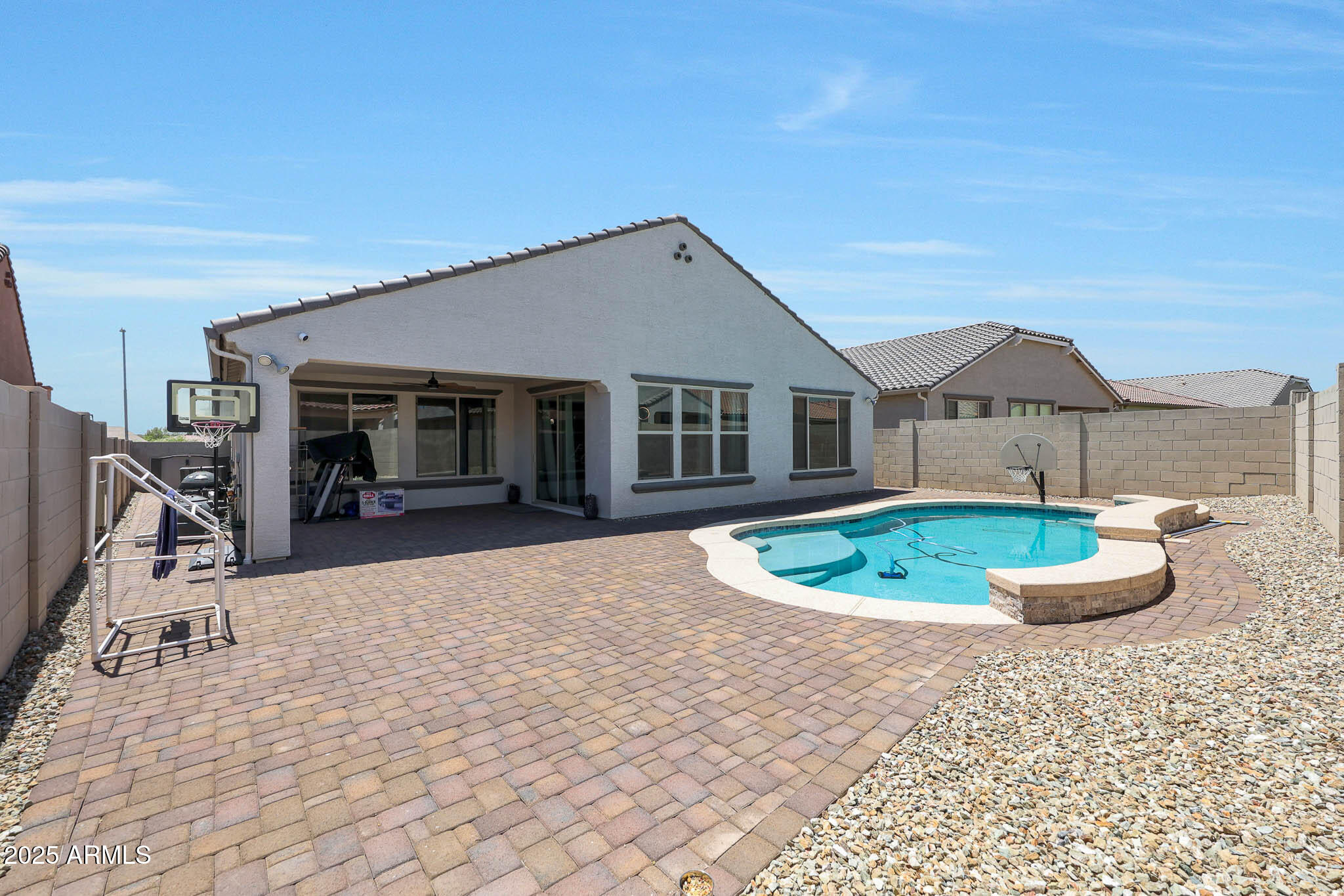 8616 W RANCHO Drive