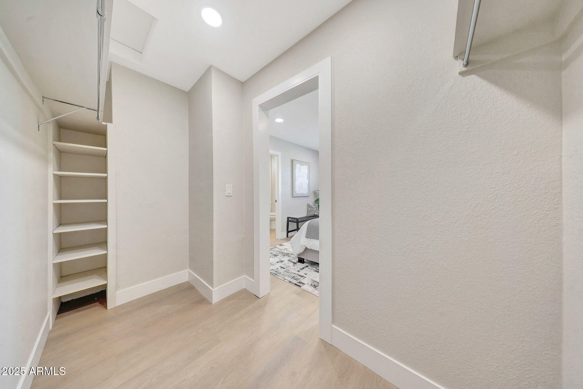 3116 W GELDING Drive