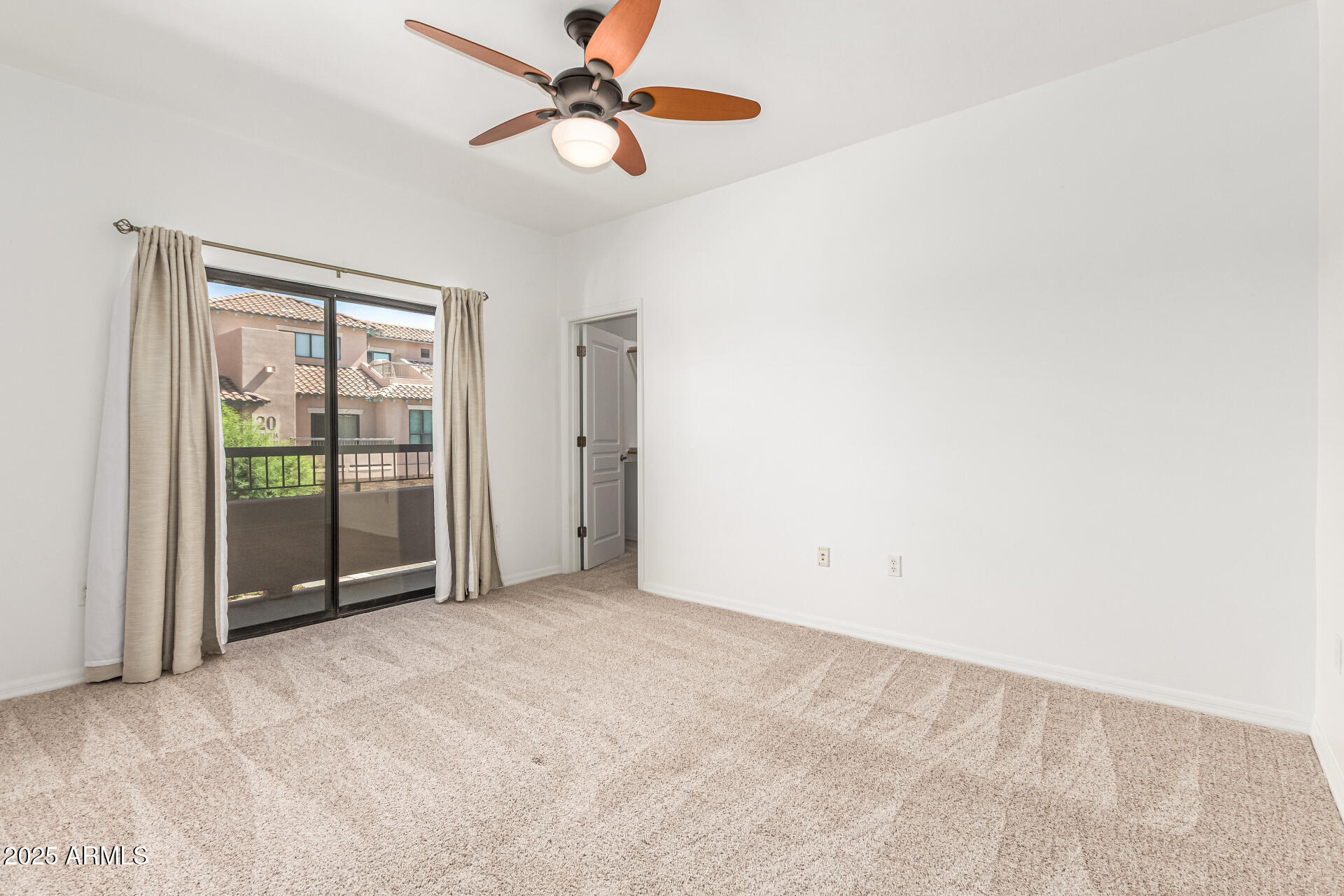 20660 N 40TH Street, 2120, Phoenix Unit: 2120