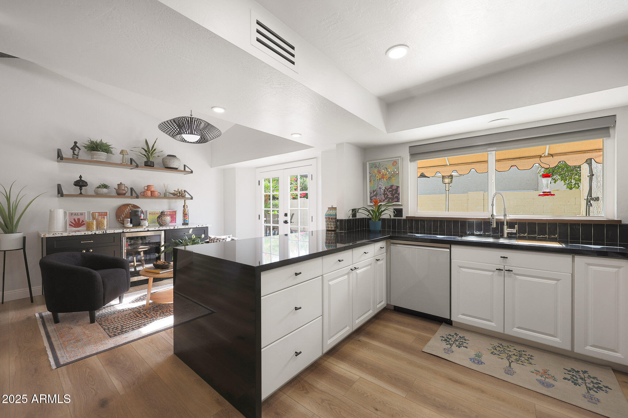 8725 E SAN MARINO Drive, Scottsdale