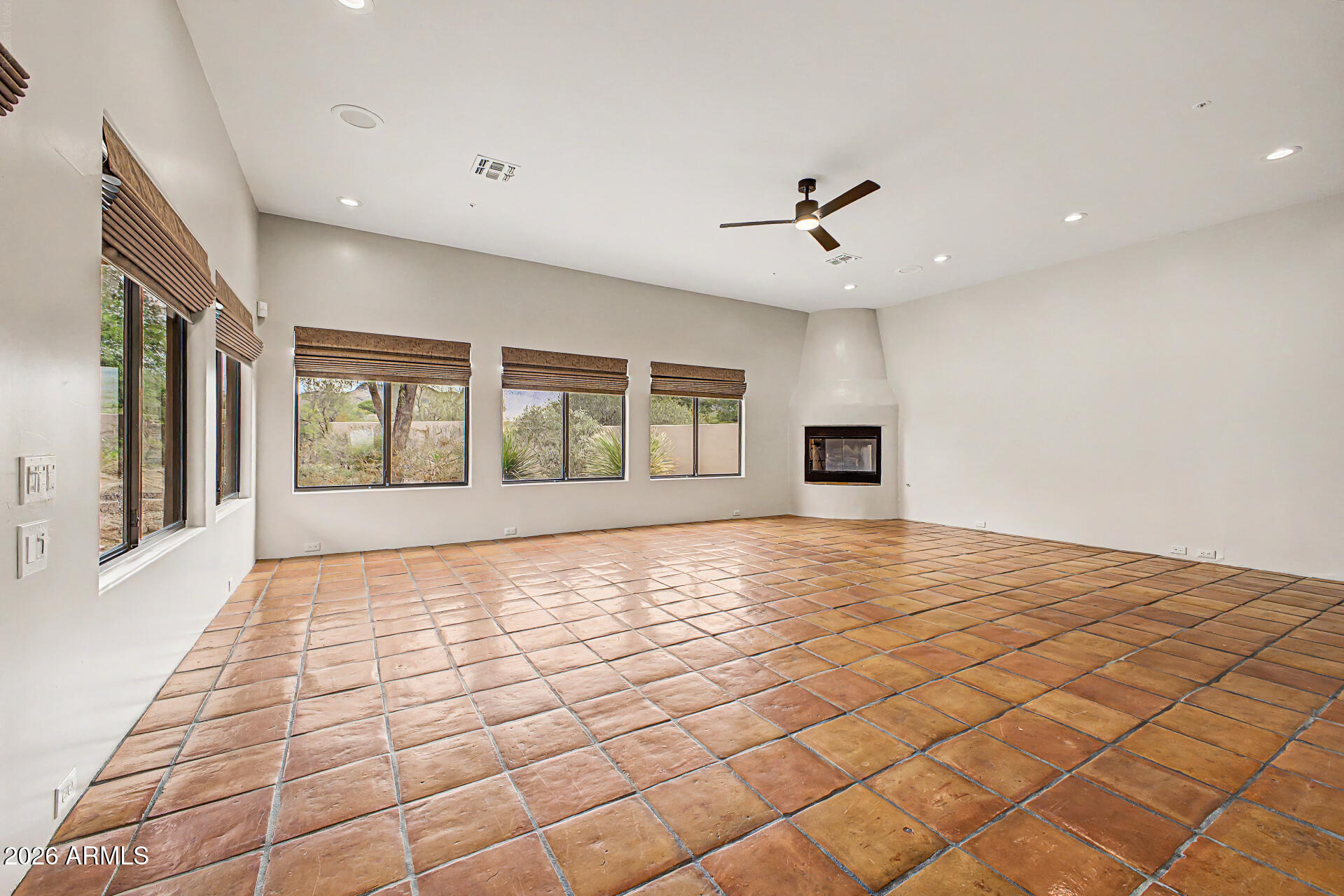 9202 E RIMROCK Drive