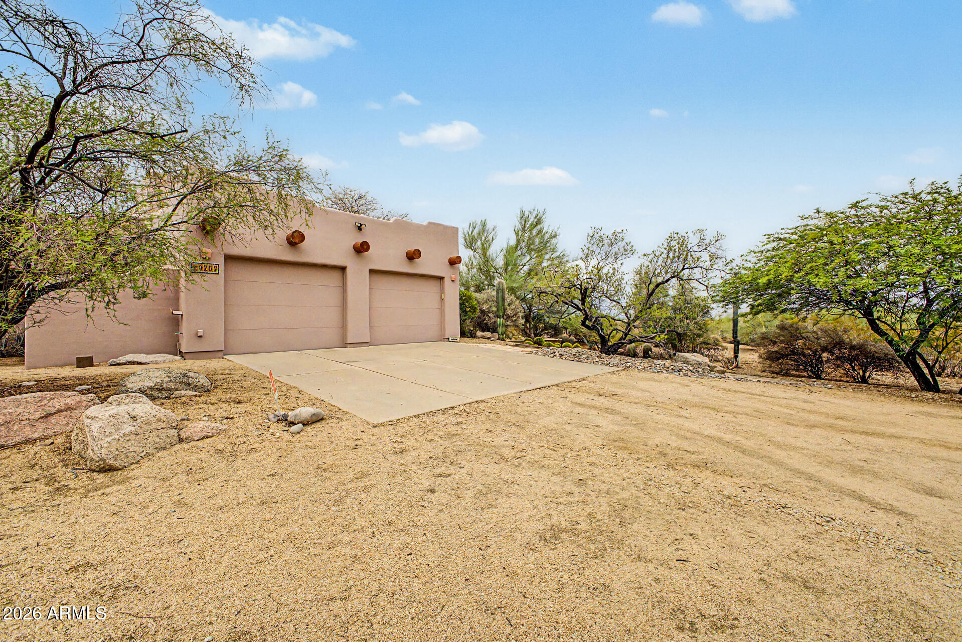 9202 E RIMROCK Drive