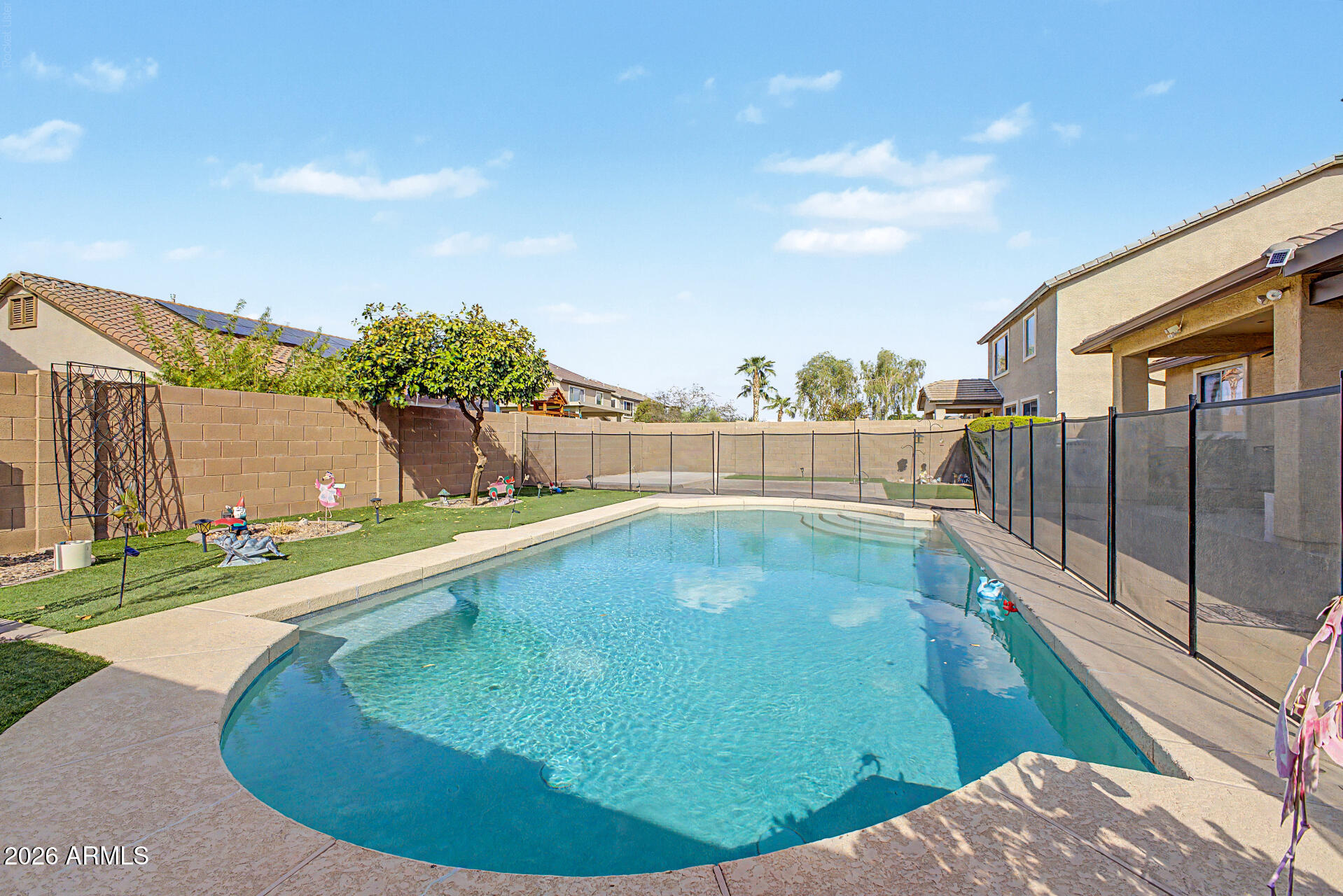 17940 W DESERT Lane