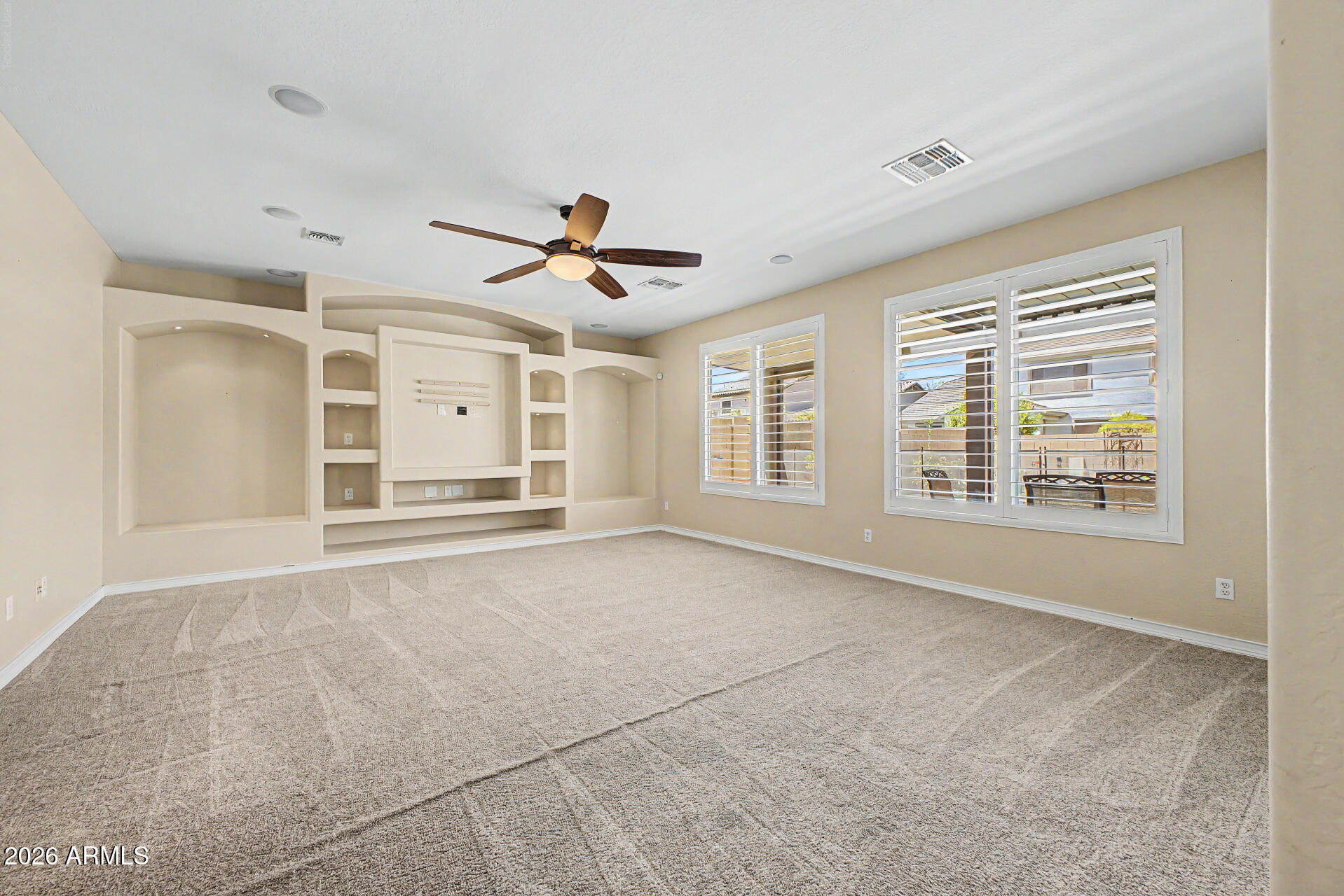 17940 W DESERT Lane
