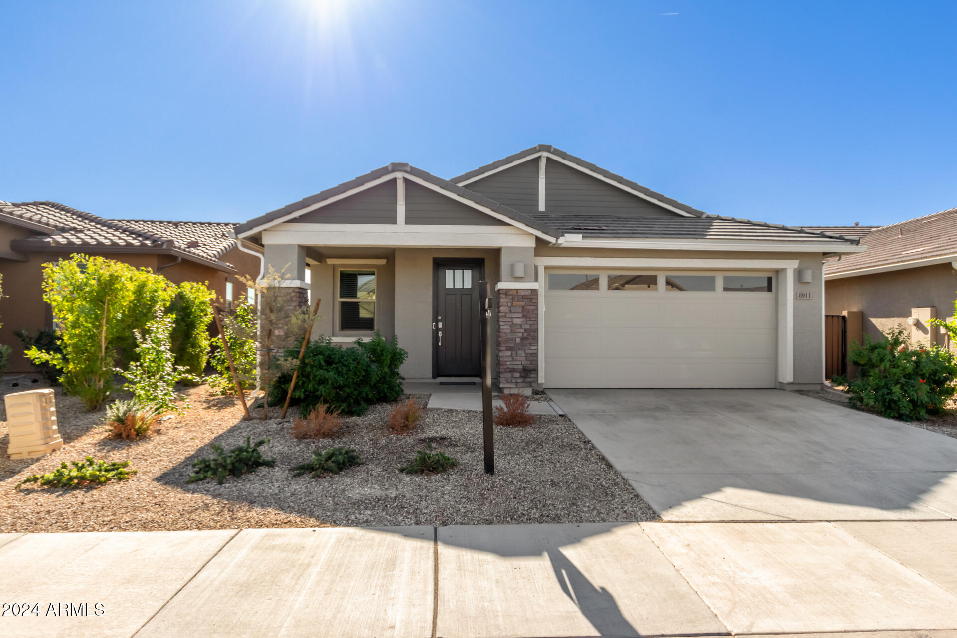 8911 W SOLANO Drive