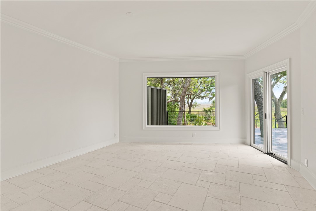 406 Palm Drive