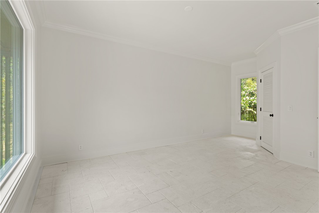 406 Palm Drive