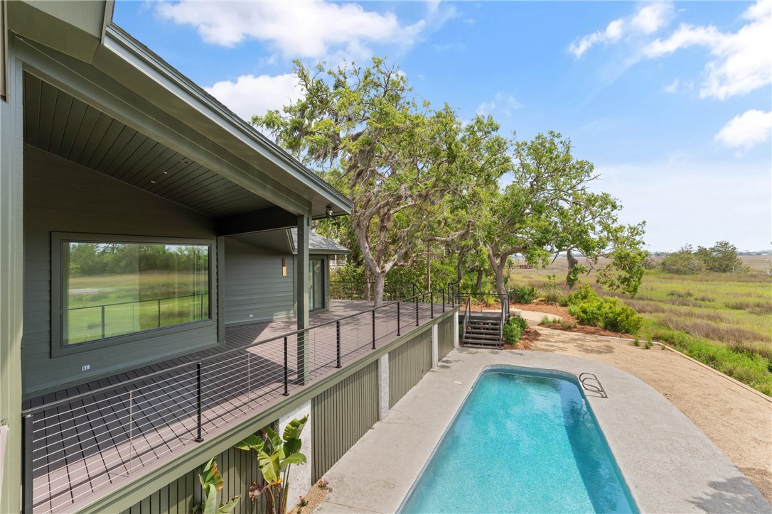 406 Palm Drive