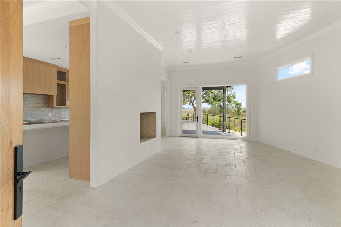 406 Palm Drive
