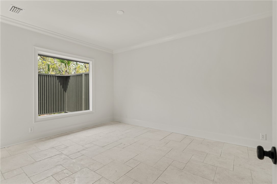 406 Palm Drive