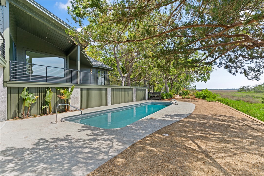 406 Palm Drive